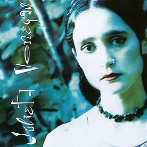 JULIETA VENEGAS :: AQUI