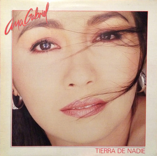 ANA GABRIEL :: TIERRA DE NADIE (BEIGE)